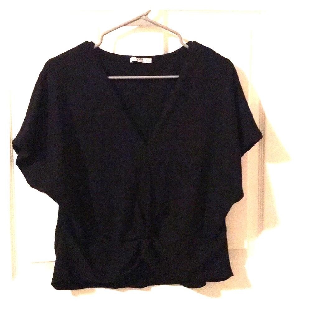 Black vneck shirt